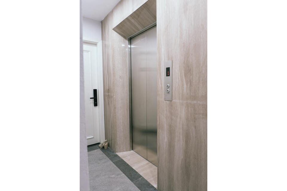 elevator