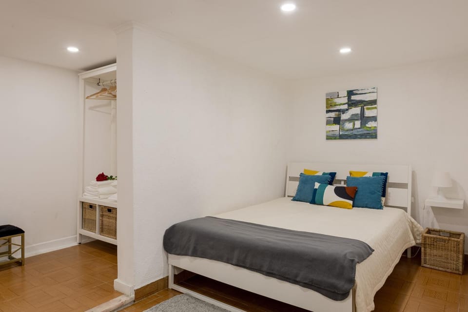 Graça Village Escape 2BR Apartment Apartment in Lisbon