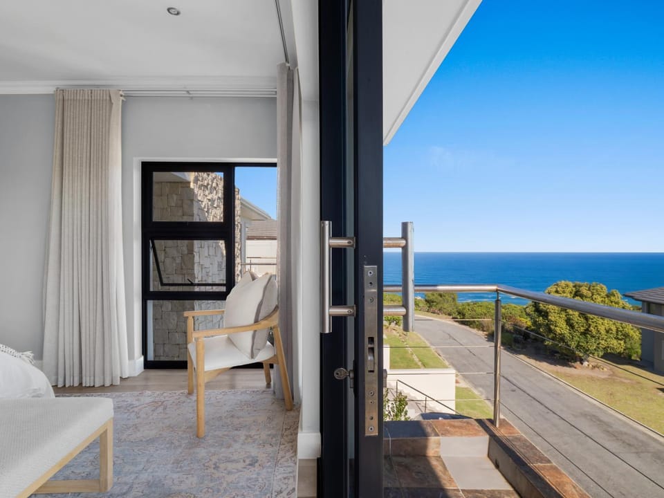 Bed, Balcony/Terrace, Bedroom