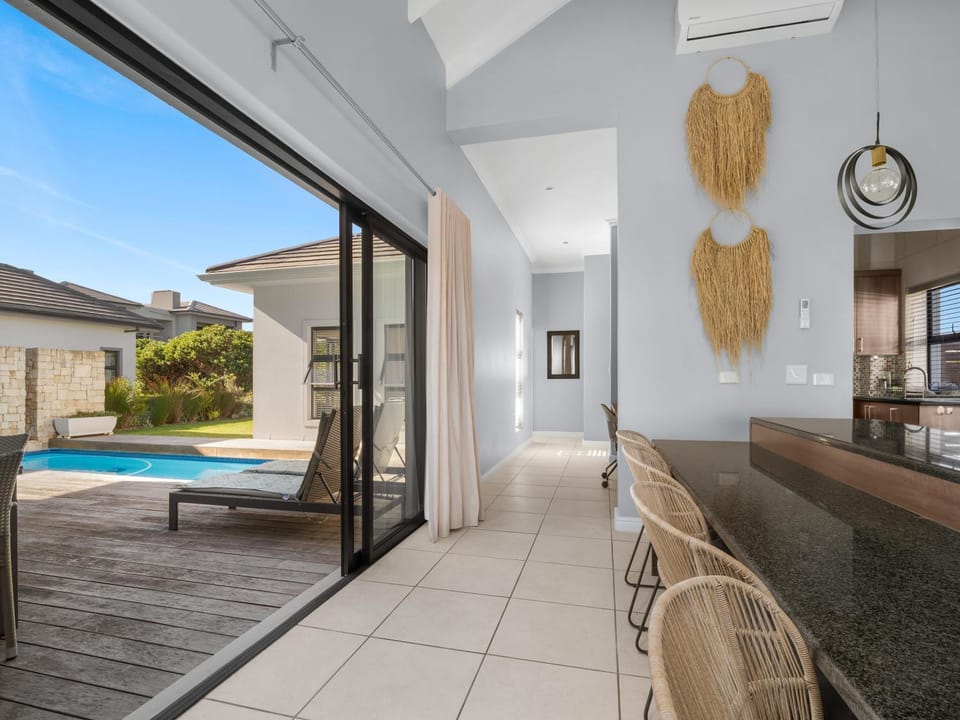 Decorative detail, Dining area, Pool view, kitchen