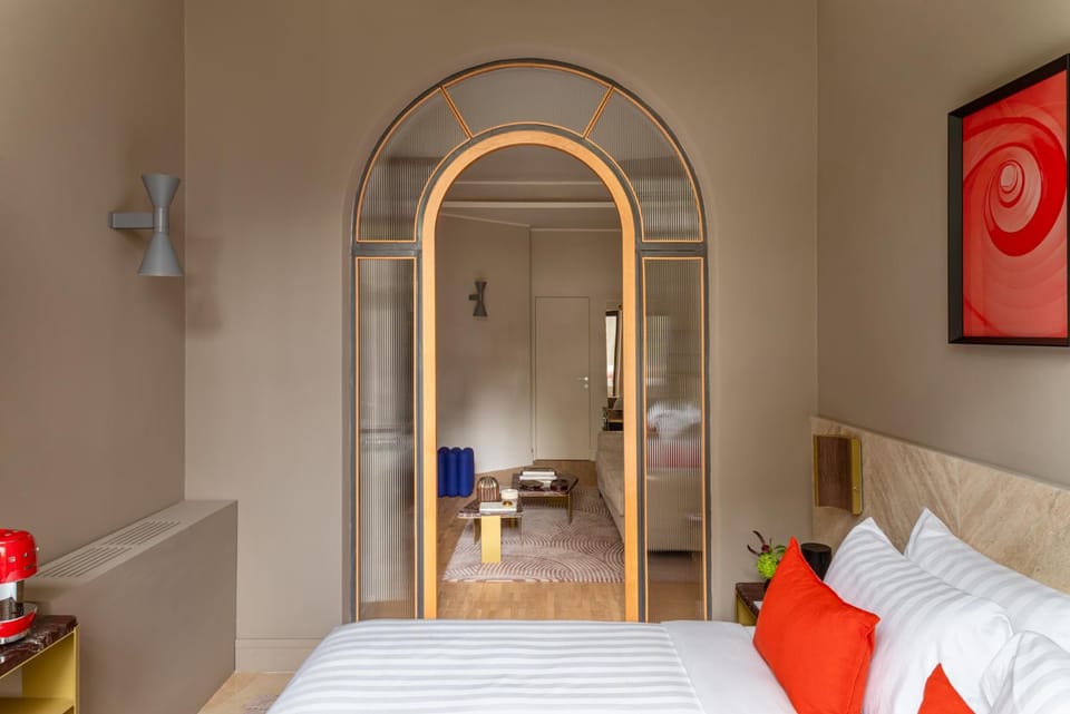 Bed, Living room, Photo of the whole room, Bedroom