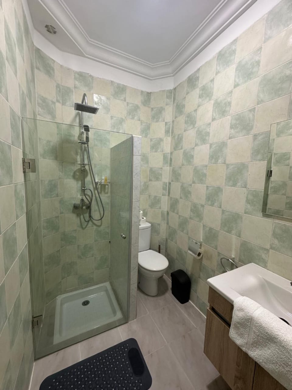 Shower, Bathroom