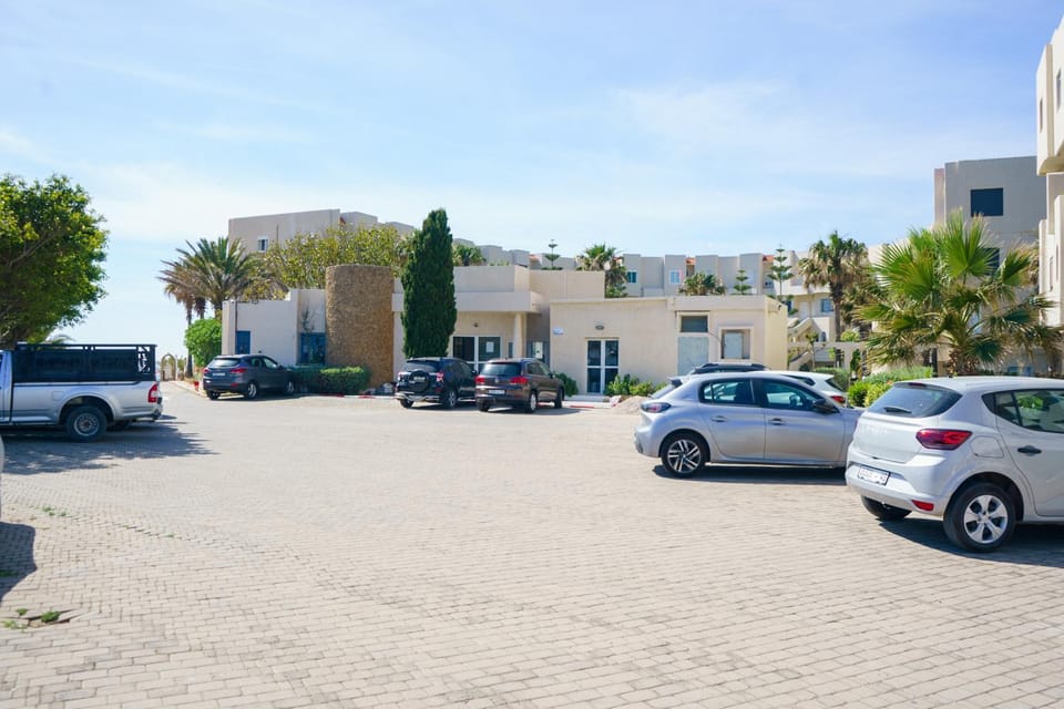 Seafront overlooking beach Apartment in Tangier