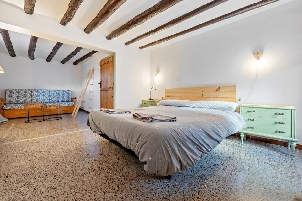 Property building, Living room, Bedroom
