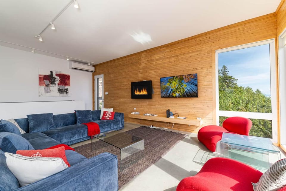 Hôtel à la maison - Panache, spa et fleuve Chalet in Baie-Saint-Paul