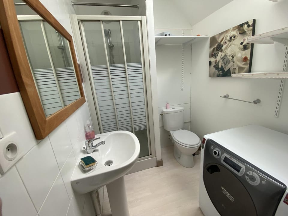 Toilet, Bathroom