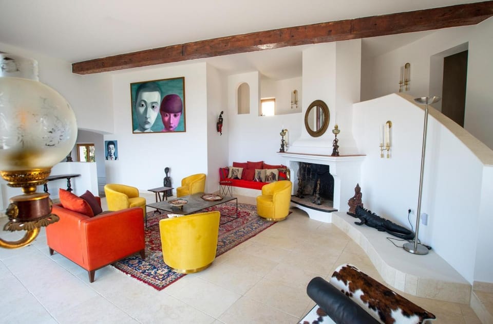 Property building, Living room
