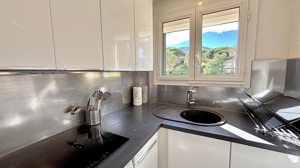 Le Neptune - Appartement confort & design situé en bord de mer Apartment in Cavalaire-sur-Mer