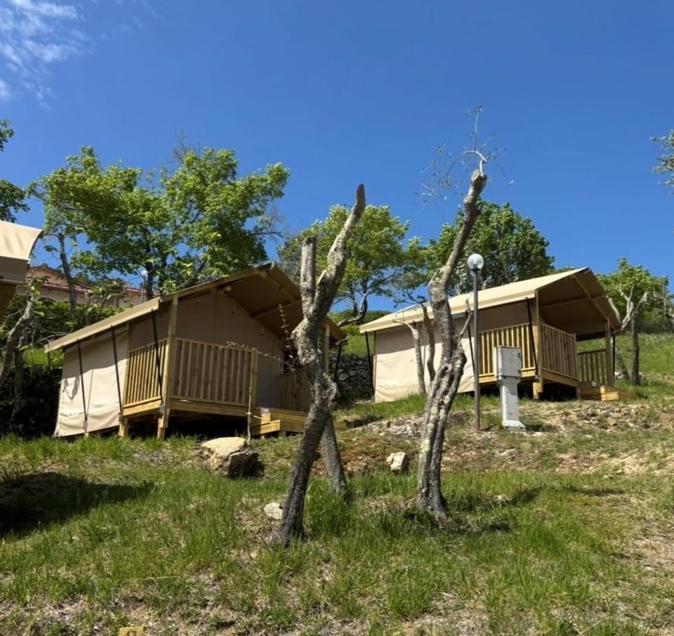 Property building, Natural landscape