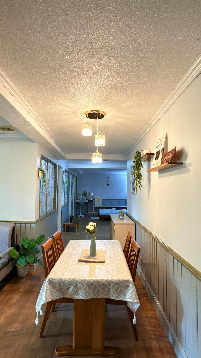 3 Bedroom 2 CR unit by La Vida Homestay Baguio Apartment in Baguio
