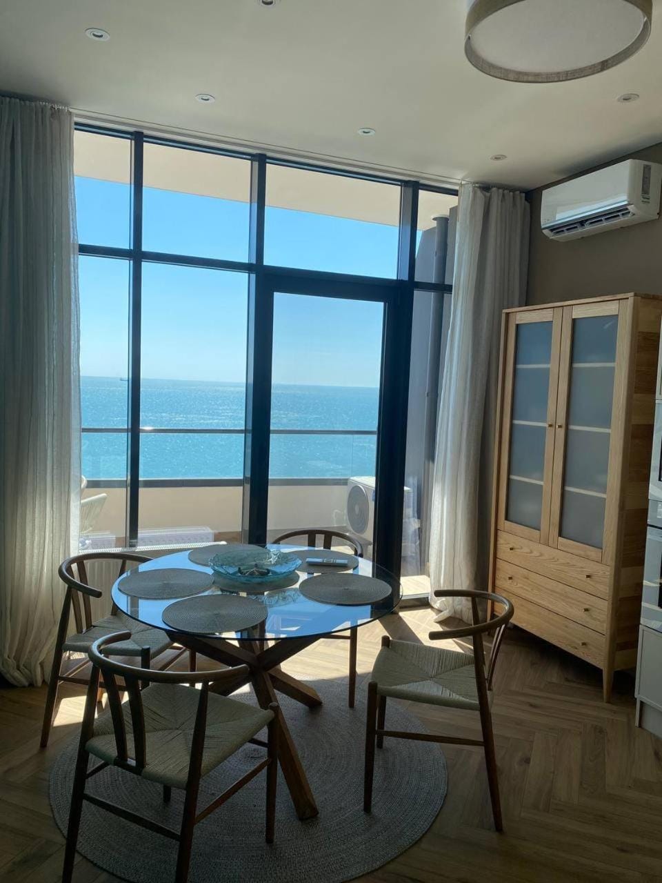 ПРЯМОЙ ВИД НА МОРЕ - ЖК КАЛИПСО - ПЕРВАЯ ЛИНИЯ - Посуточная аренда у моря Apartment in Odessa