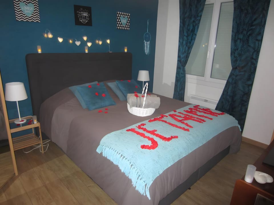 Living room, Bedroom