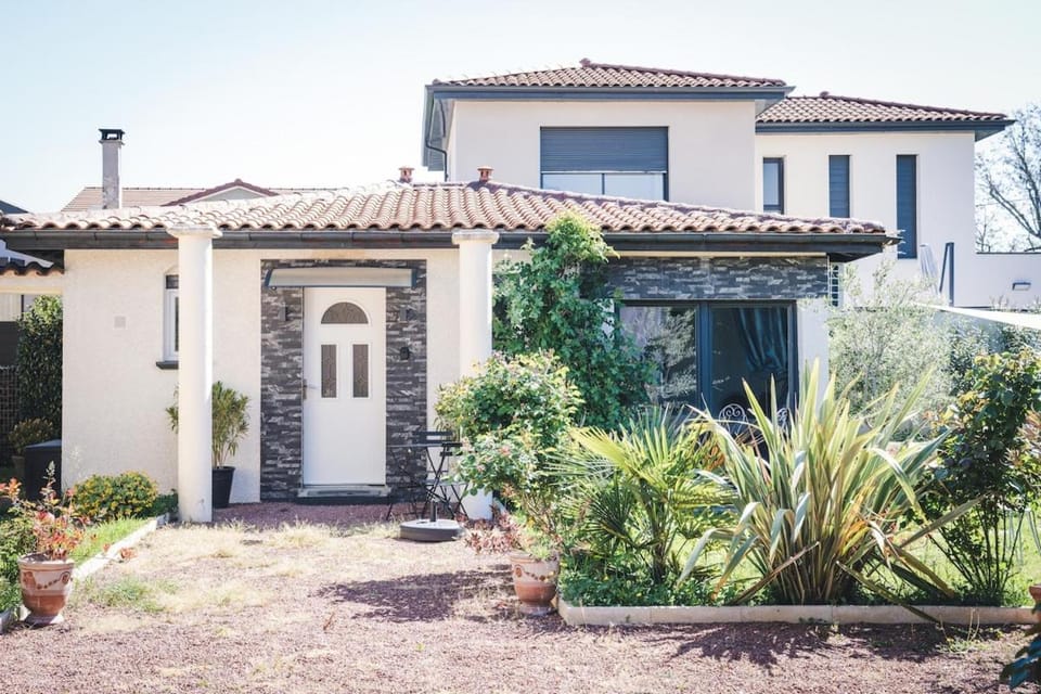 Property building, Garden