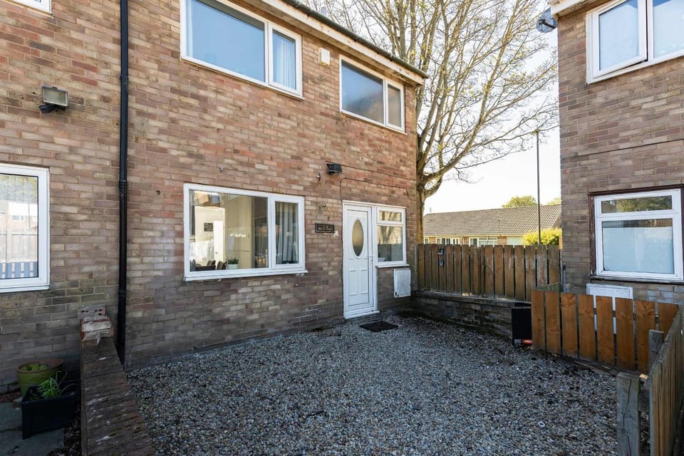 3-Bed House Near City Parking Sleeps 5 House in Newcastle upon Tyne