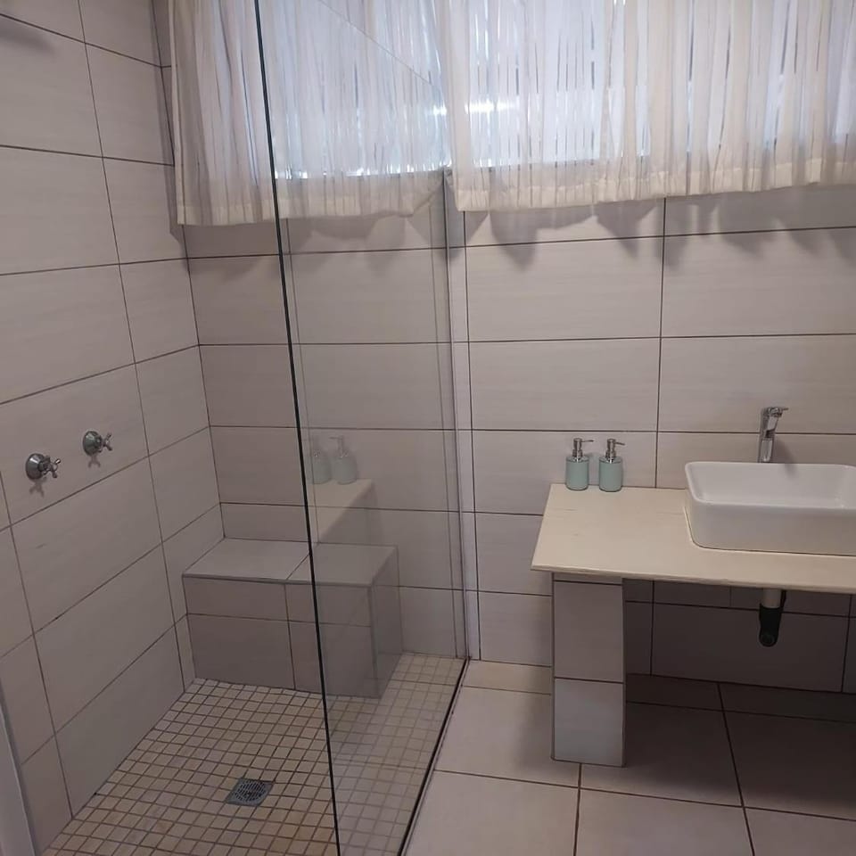 1atKruger Unit 2 Bed and Breakfast in South Africa