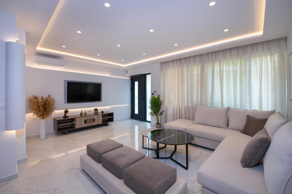 TV and multimedia, Living room, Seating area
