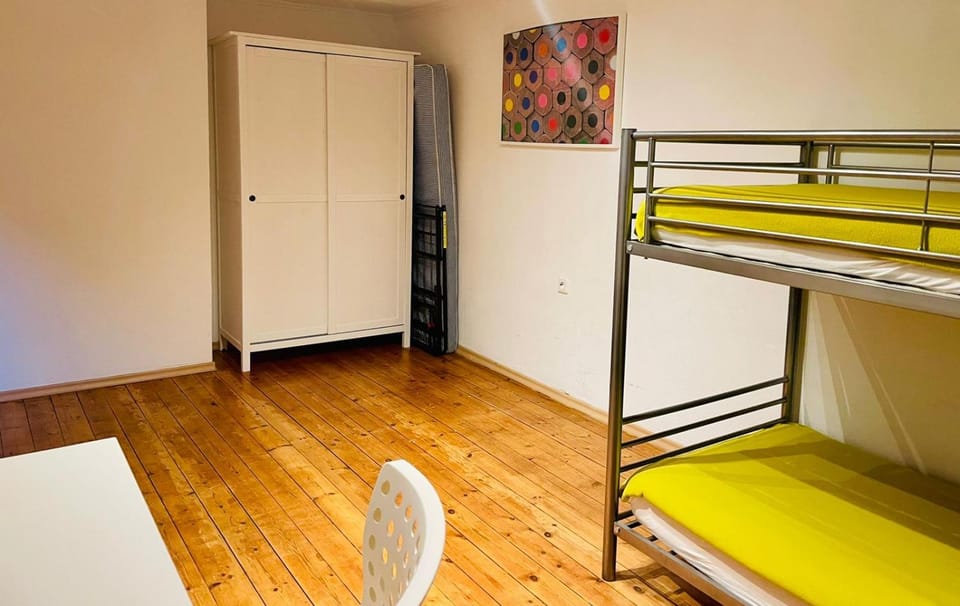 children, bunk bed