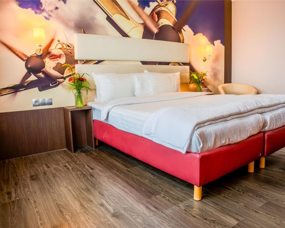 Bed, Photo of the whole room