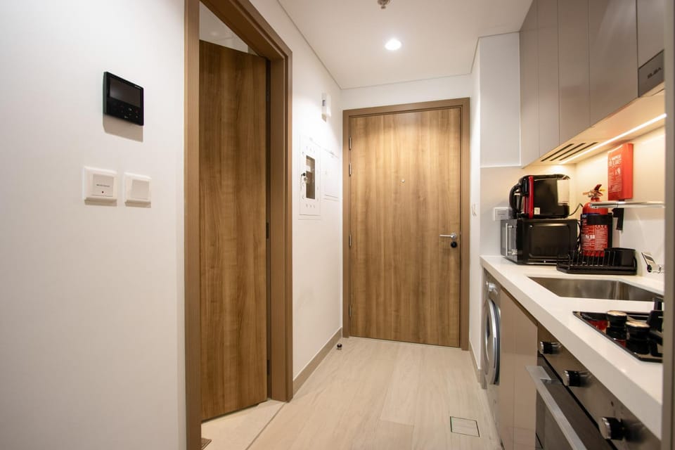 Kitchen or kitchenette, oven, stove, toaster