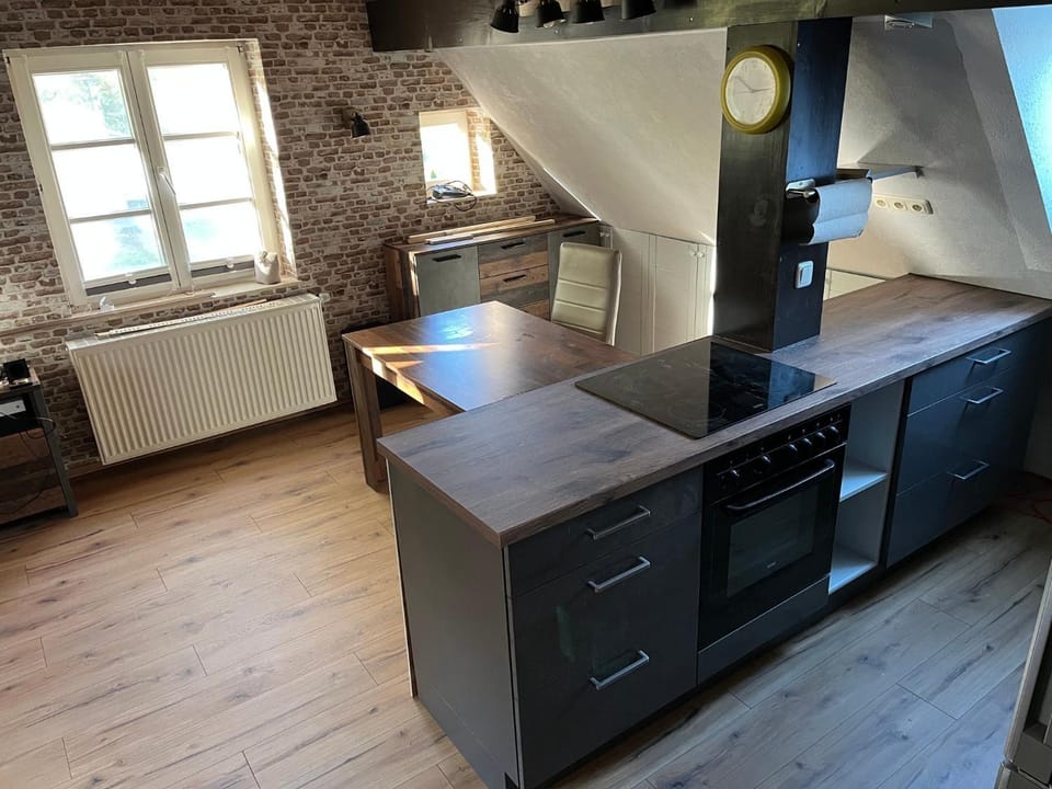 Property building, Kitchen or kitchenette, Living room