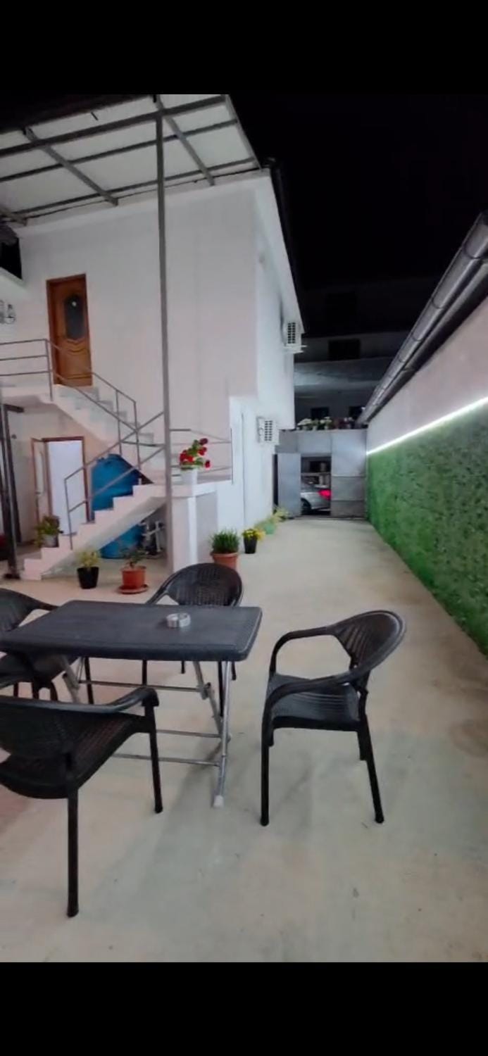 Aer Rooms Peshkopi Bed and Breakfast in Europe