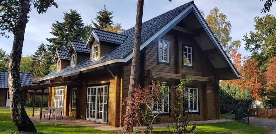 Group villa Bosuil | Hottub | 14 Pers. House in Hoenderloo