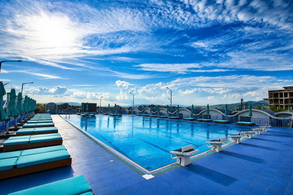 Day, Pool view, Swimming pool, sunbed