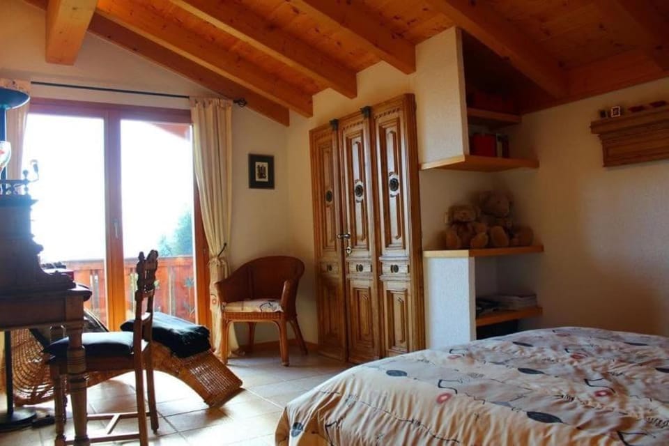 Chalet chaleureux avec sauna & jardin Chalet in Sierre