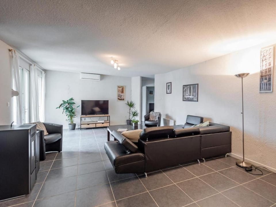 Villa Le Filon d'Or - 8 persons with pool and view Villa in Occitanie