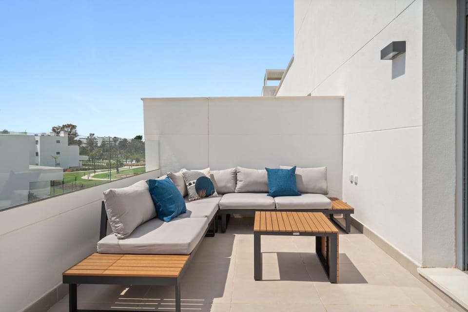 Balcony/Terrace, Garden view
