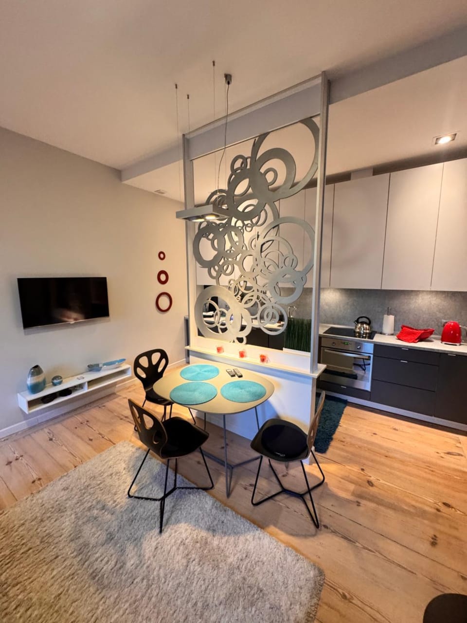 Living room, Dining area