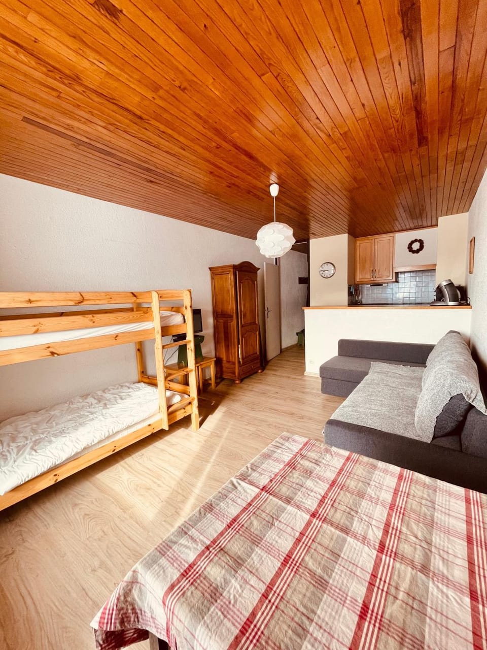 Property building, Living room, Bedroom