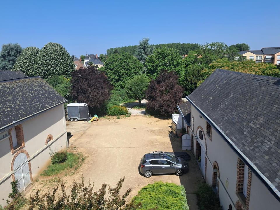 Garden view, Parking