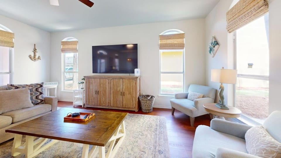Flamingo Cove House in Miramar Beach