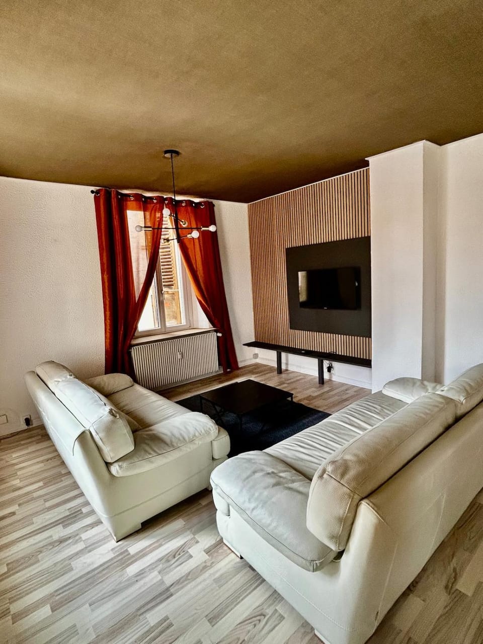 appartement rénové avec terrasse Apartment in Morteau
