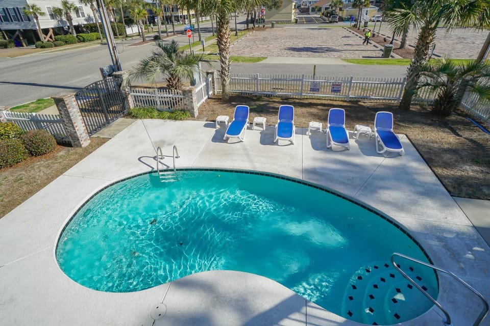 Surf Dog by Sea Star Realty House in Surfside Beach