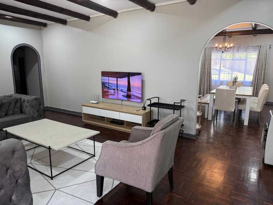 Home in Waterkloof Glen House in Pretoria