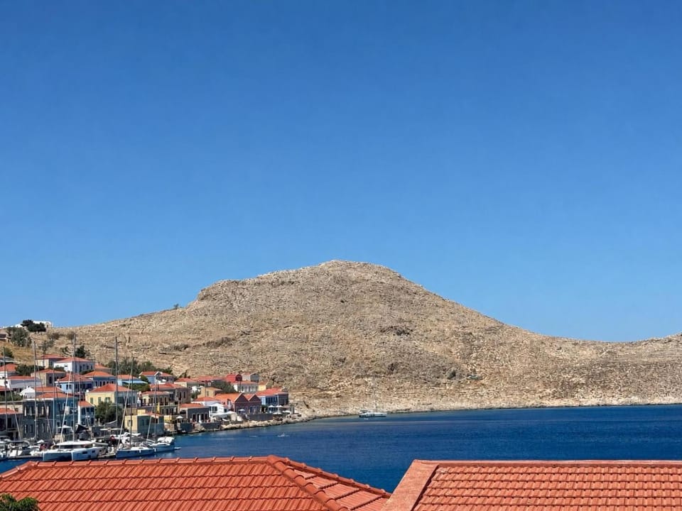 House Plito - Halki Apartment in Decentralized Administration of the Aegean