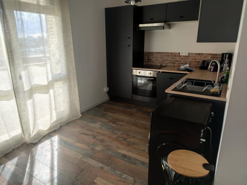 Kitchen or kitchenette, Living room