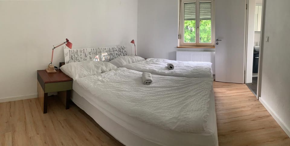 Ferienwohnung mit 2 Schlafzimmer, Reutlingen Apartment in Tübingen