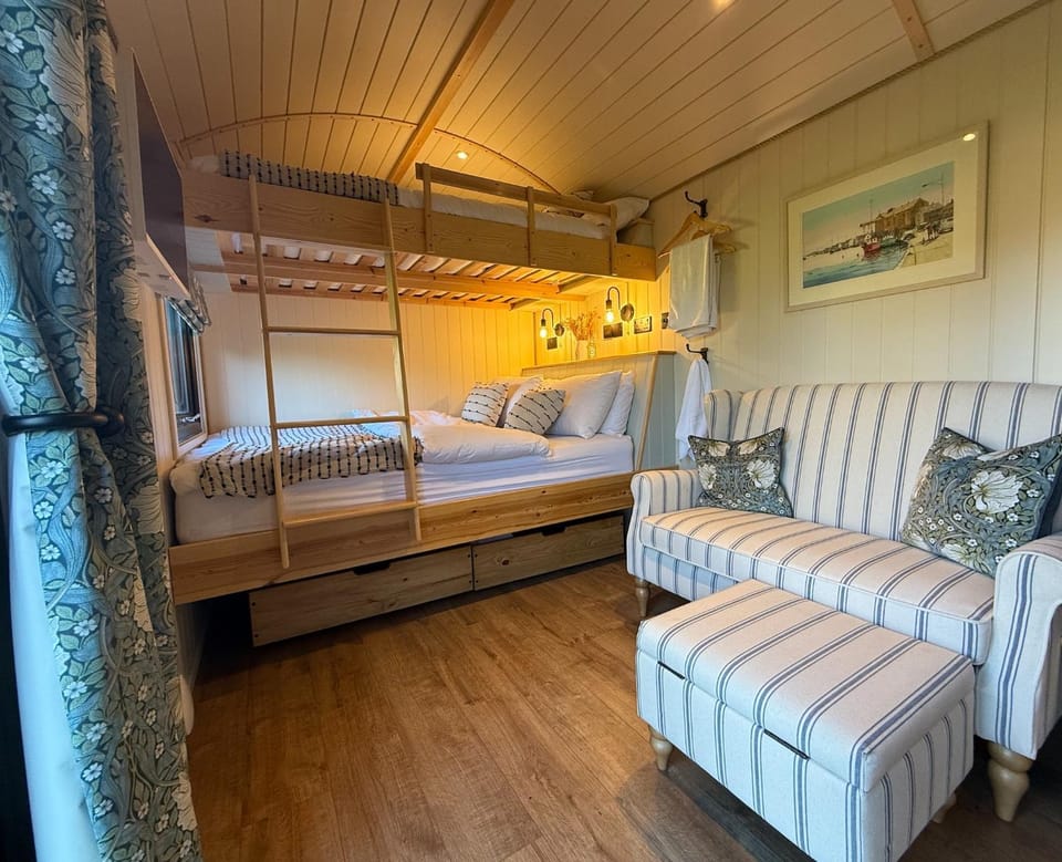 bunk bed