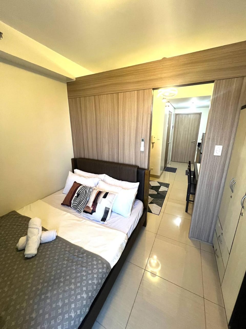 Staycation Pasay near Airport & Mall of Asia 1516 House in Pasay