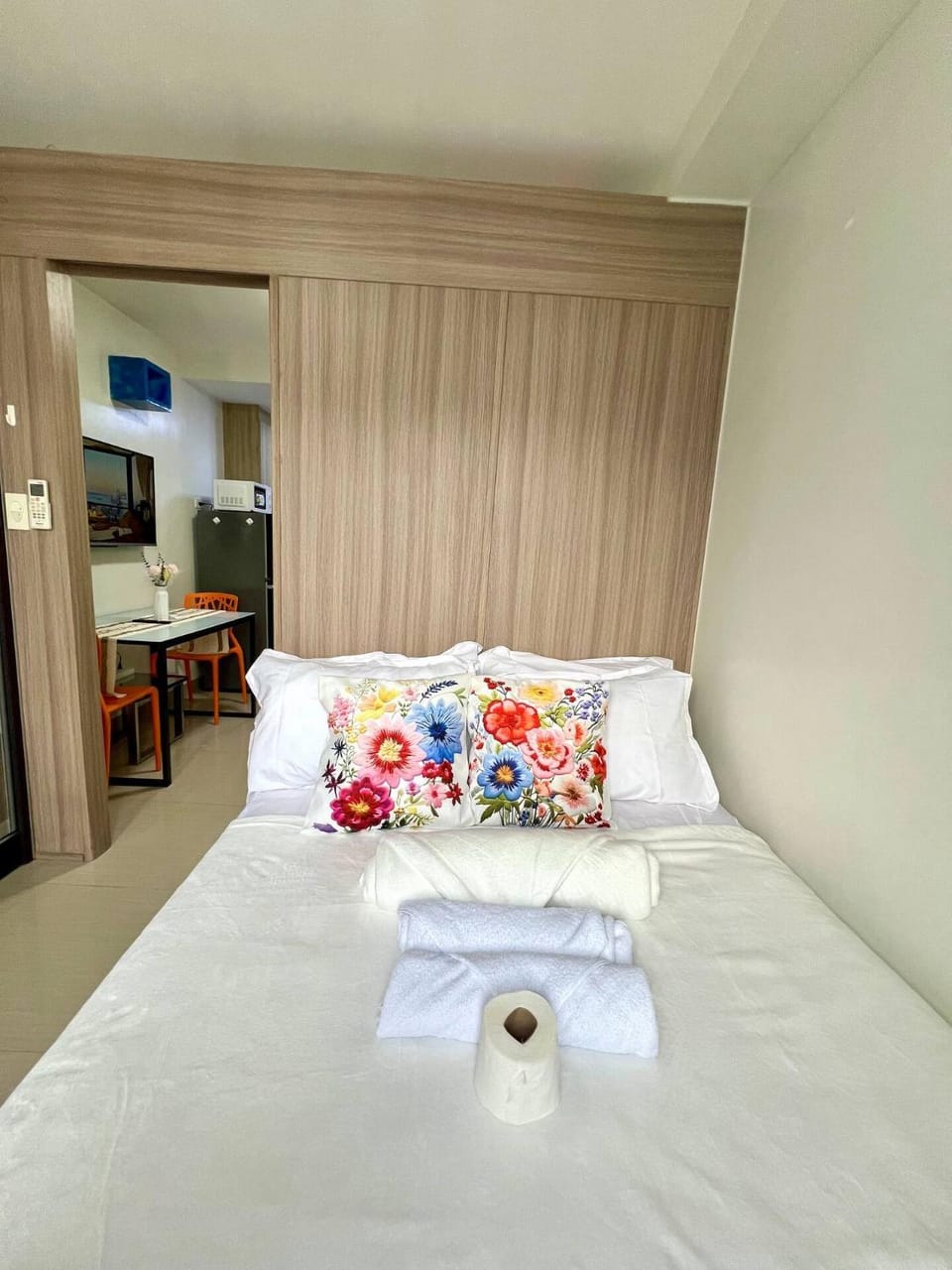 Staycation Pasay near Airport & Mall of Asia 18100 House in Pasay