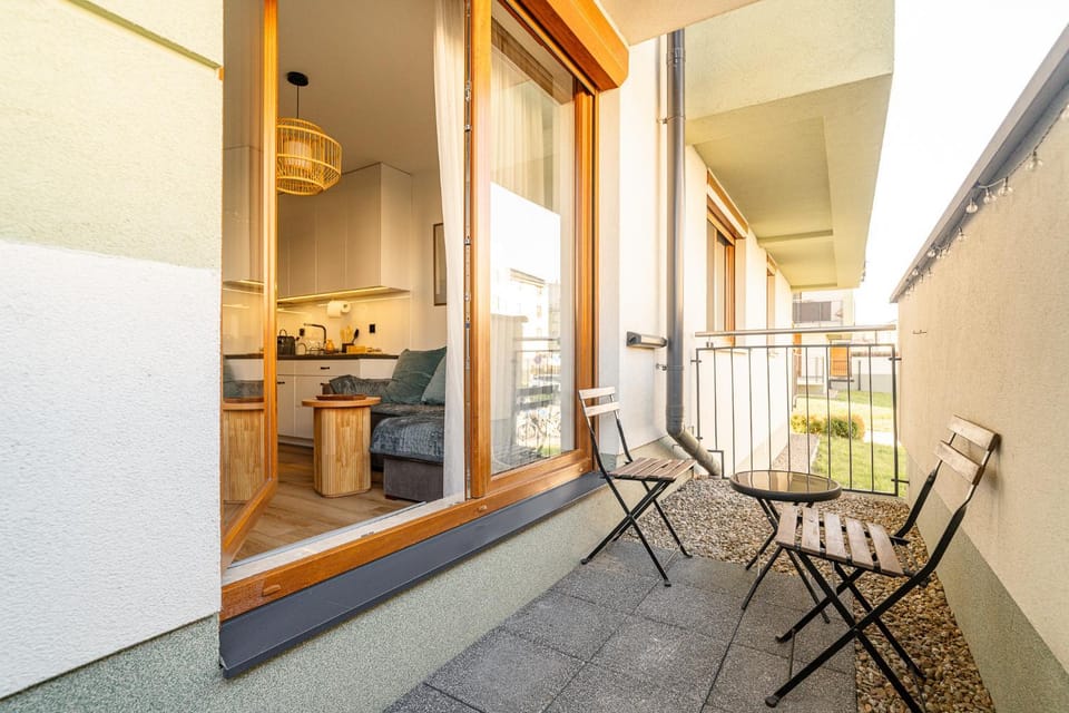 Kraków Złocień Apt - Balcony, Parking - by Rentujemy Apartment in Krakow