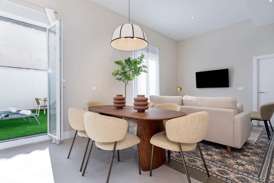 TV and multimedia, Balcony/Terrace, Living room, Other, Dining area