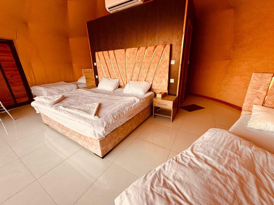 Bed, Bedroom, towels, air conditioner