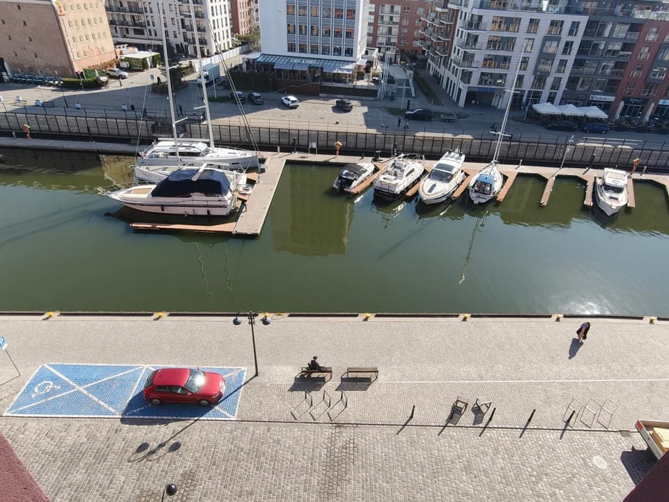 City view, River view, Street view, Parking