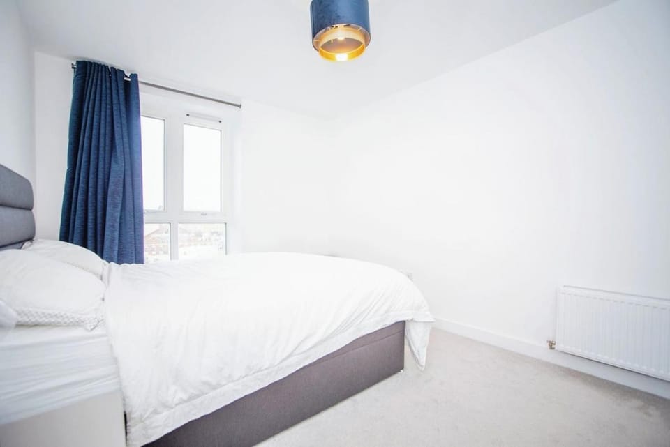 1-Bed Flat in Rochester Riverside Apartment in Rochester