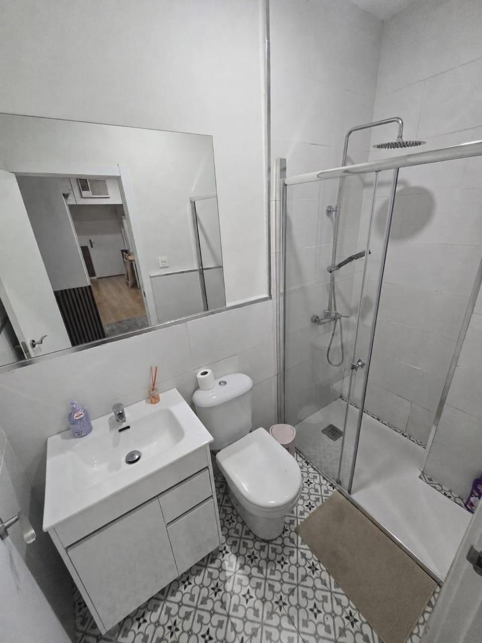 TRIANA7-WIFi Apartment in Seville