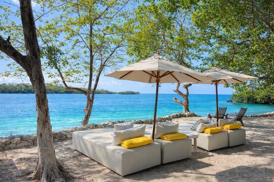 Day, Balcony/Terrace, Beach, Sea view, sunbed, Internal: Not applicable to any particular room